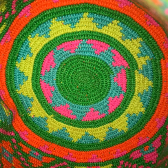 Hand Woven Colombia Crossbody Multicolour Hobo Bag - Picture 5 of 5